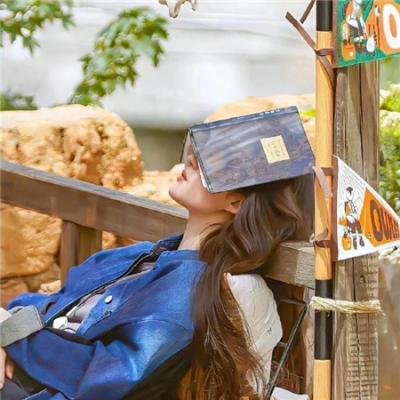 灰眼珠的男孩